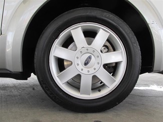 2005 Ford Freestyle SE Gardena, California 14