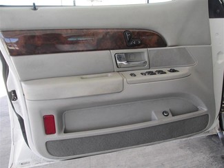 2005 Mercury Grand Marquis GS Gardena, California 6