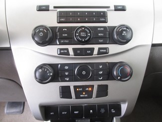 2009 Ford Focus SES Gardena, California 6