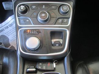 2016 Chrysler 200 Limited Platinum Gardena, California 7