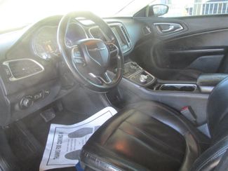 2016 Chrysler 200 Limited Platinum Gardena, California 4
