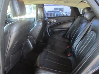 2016 Chrysler 200 Limited Platinum Gardena, California 10