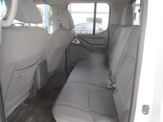 2017 Nissan Frontier SV V6 Gardena, California 9